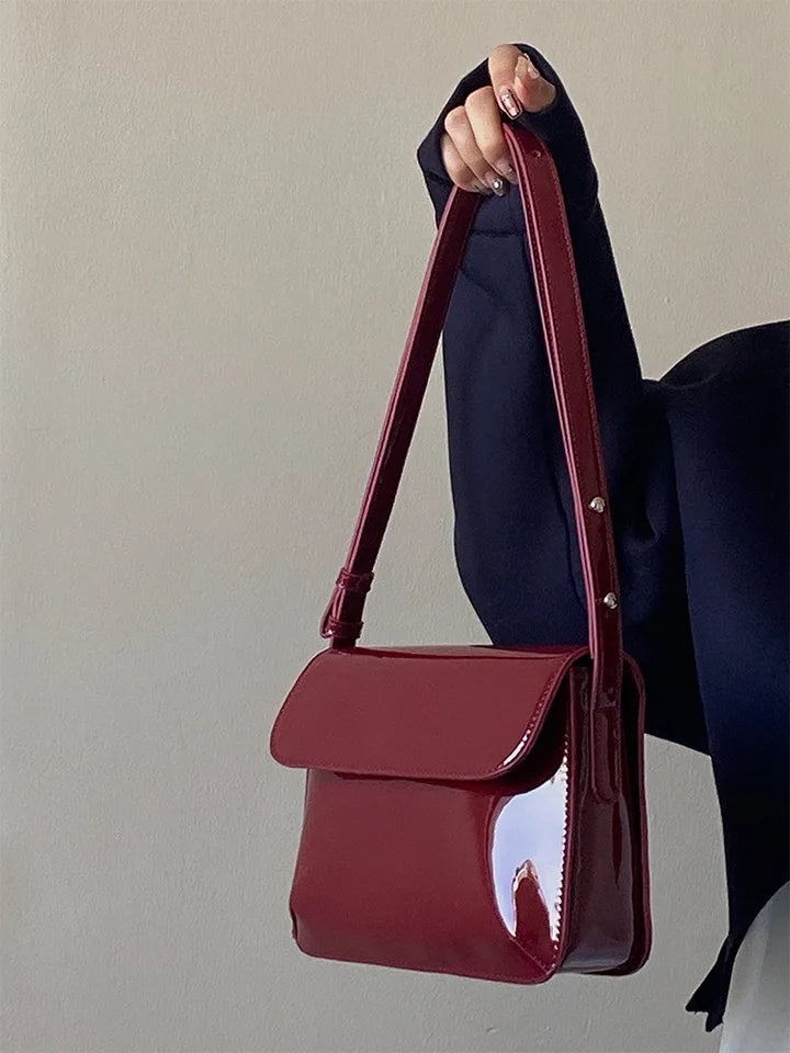 Wine Red PU Underarm Bag 2023 New Women's Vintage Lacquer Leather Shiny Buckle Single Shoulder Bag Luxury Elegant Crossbody Bag